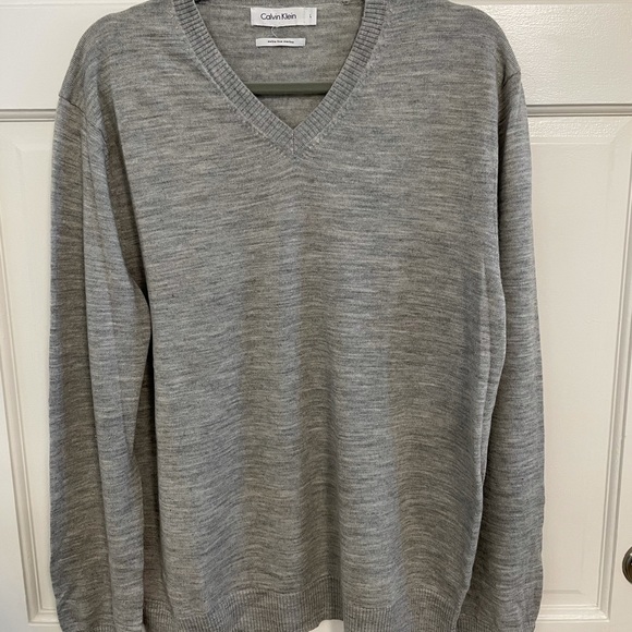 Calvin Klein V Neck Merino Wool Sweater Sz L - Picture 2 of 10